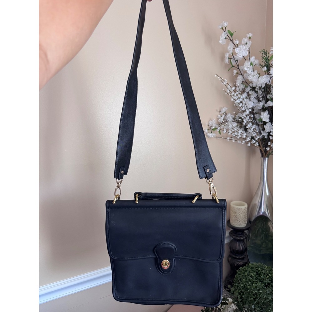 Vintage Coach Station Bag 9927 Black Leather Crossbody Handbag USA Made